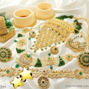 Bridal Jewellery Feminine glittering jewellery set